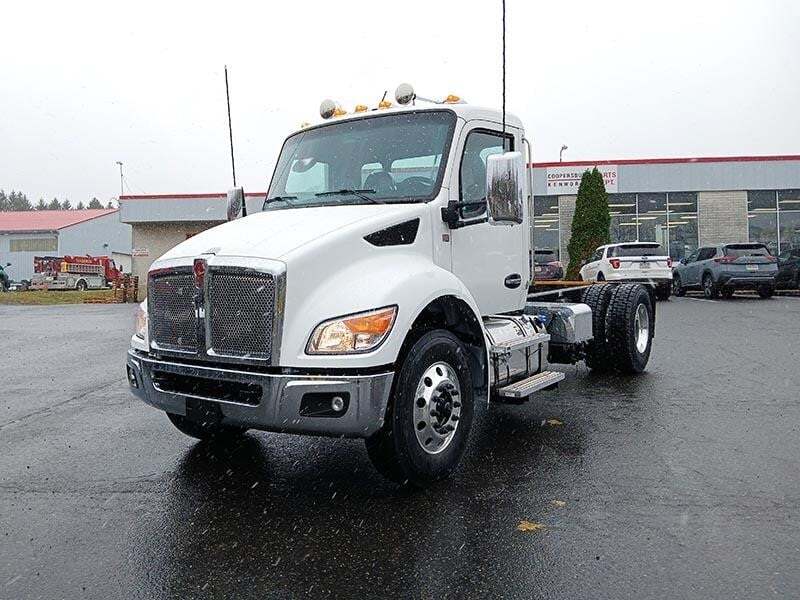 2025 KENWORTH T380 in Coopersburg, PA