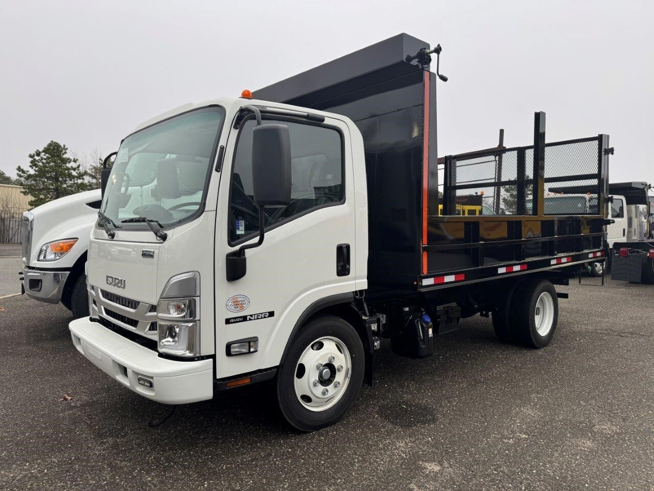 2024 ISUZU NRR in Jamaica, NY