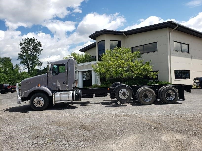 2012 KENWORTH T800 in Caledonia, NY