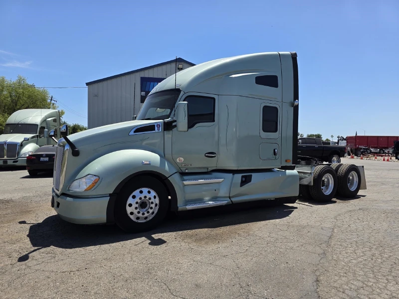 2021 KENWORTH T680