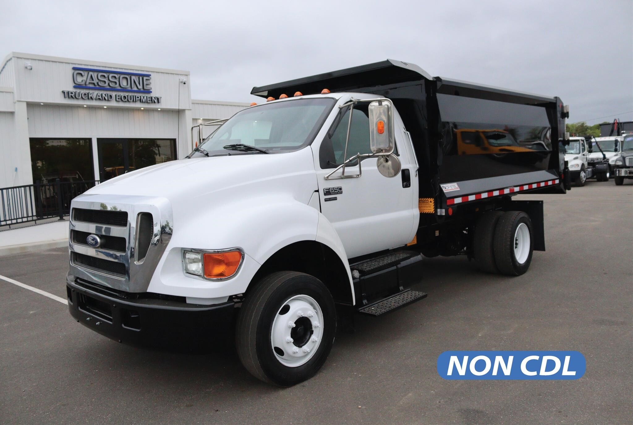 2010 FORD F650 in Ronkonkoma, NY