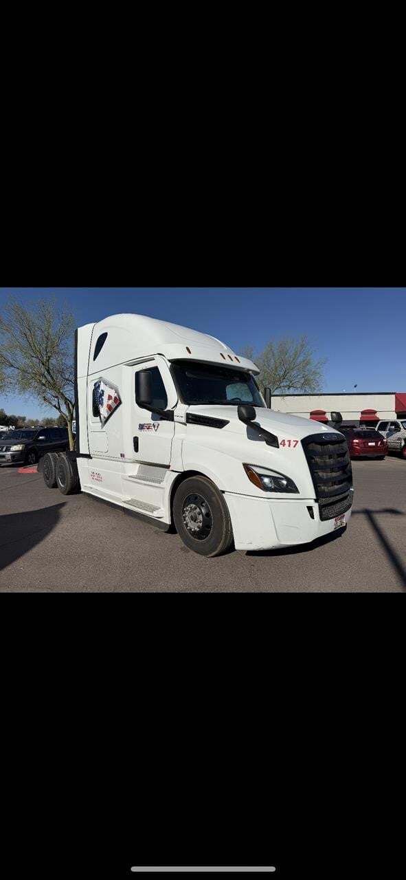 2022 FREIGHTLINER CASCADIA 126 in North Las Vegas, NV