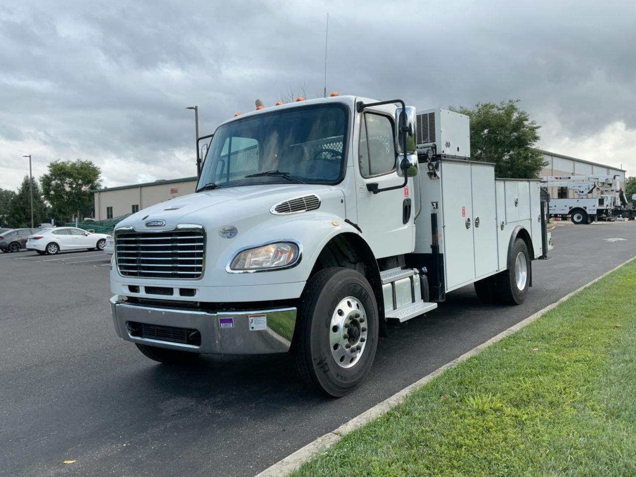 2018 FREIGHTLINER BUSINESS CLASS M2 106 in Bakersfield, CA