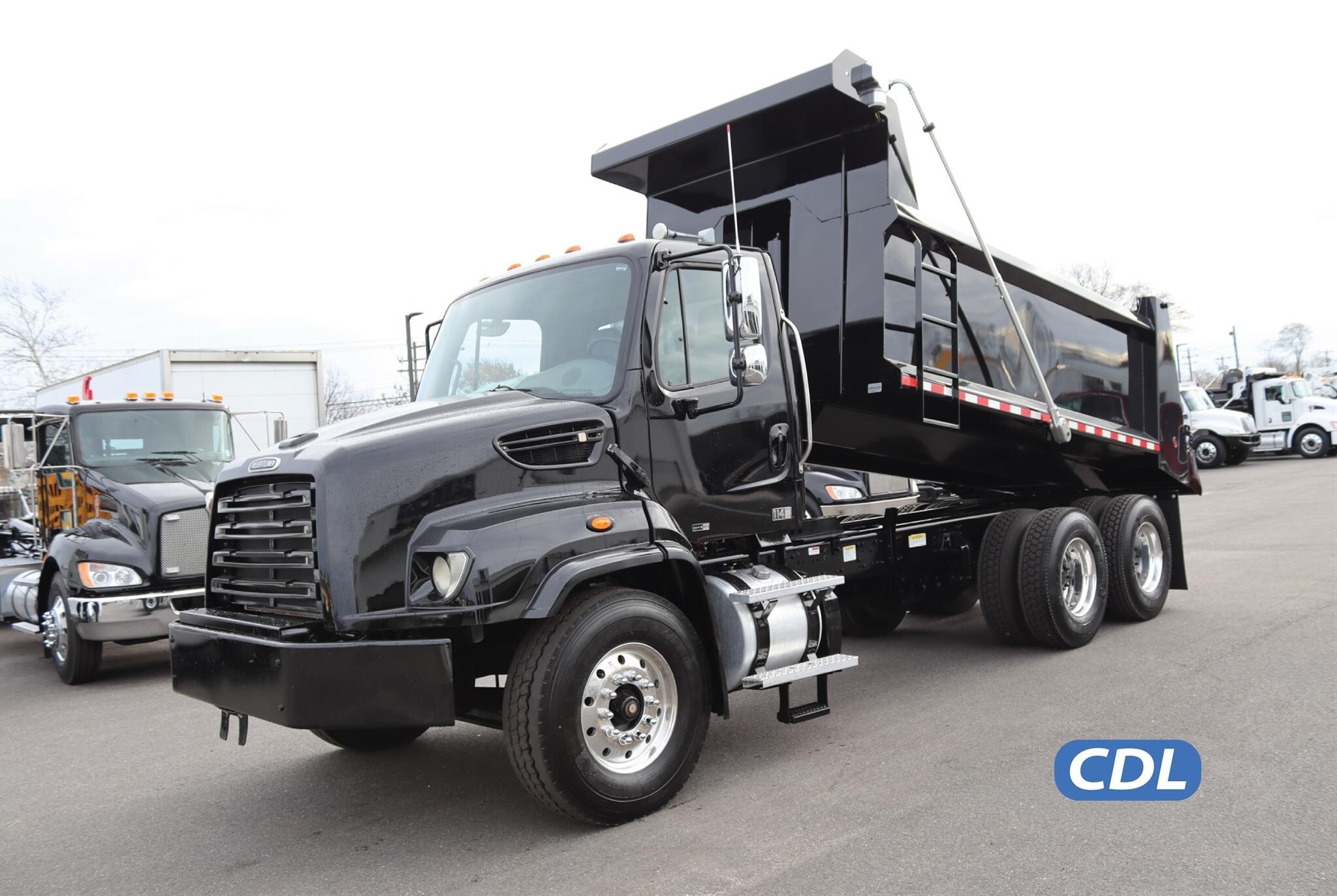 2013 FREIGHTLINER 114 SD in Ronkonkoma, NY