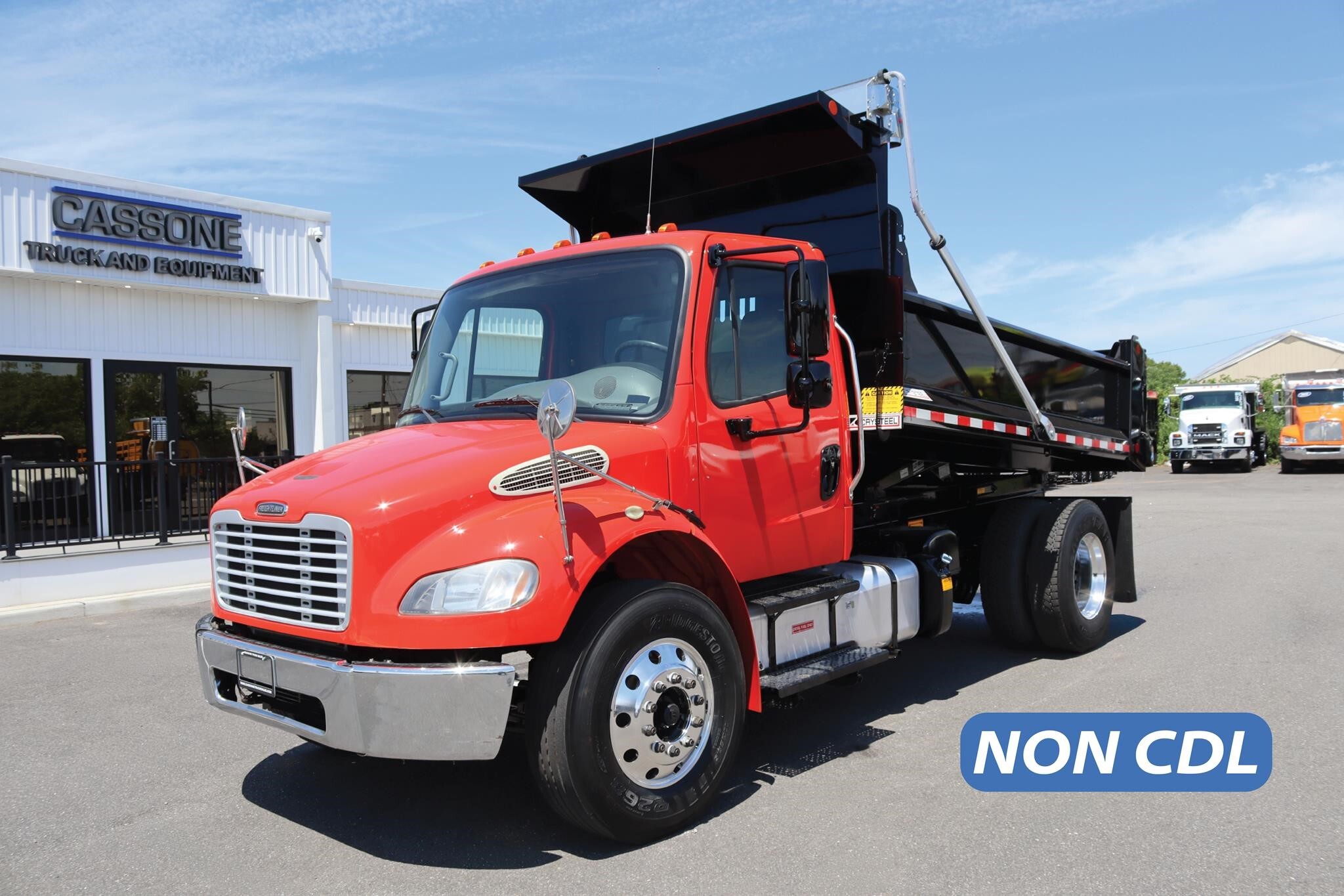 2014 FREIGHTLINER BUSINESS CLASS M2 106 in Ronkonkoma, NY