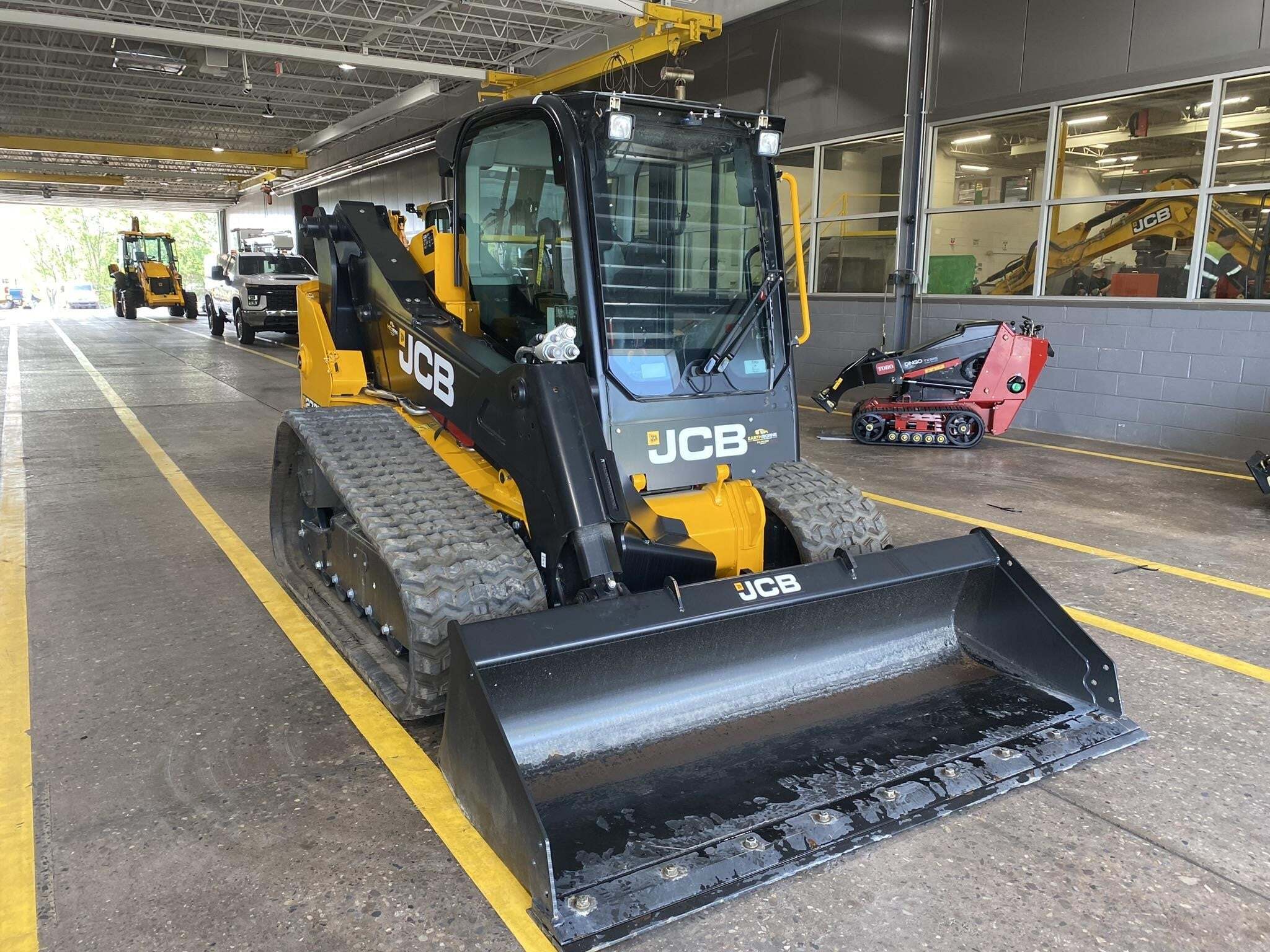 2026 JCB 270T in Warrington, PA