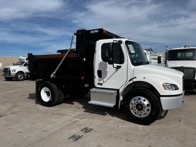 2026 FREIGHTLINER BUSINESS CLASS M2 106 in Phoenix, AZ