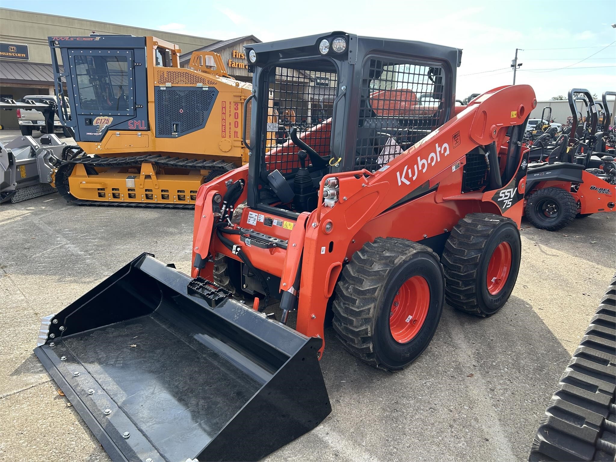2026 KUBOTA SSV75 in Union City, TN