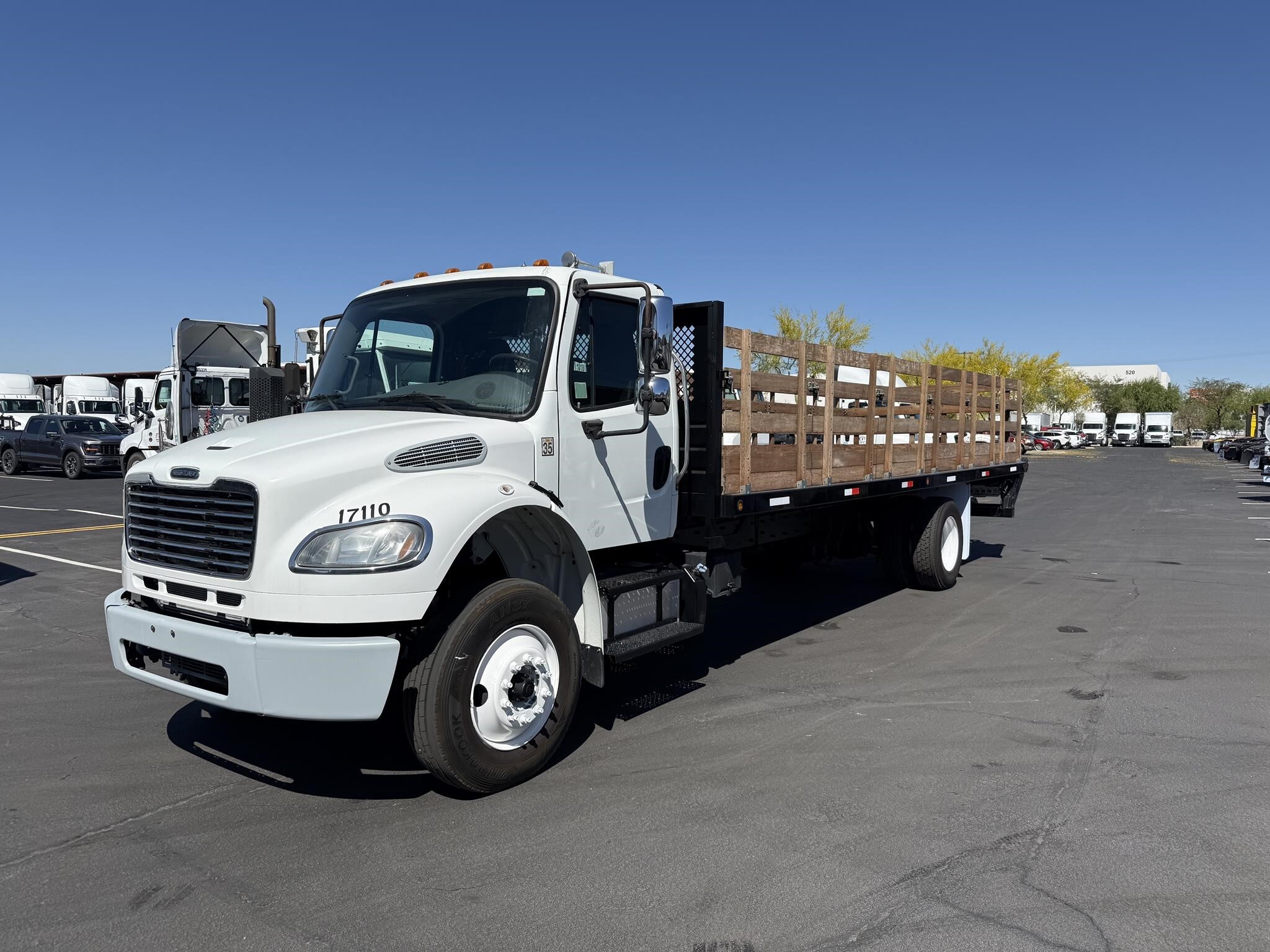 2017 FREIGHTLINER BUSINESS CLASS M2 106 in Phoenix, AZ