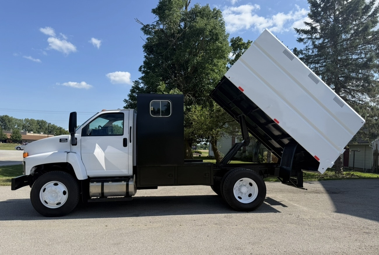 2008 GMC C6500 in Fort Wayne, IN