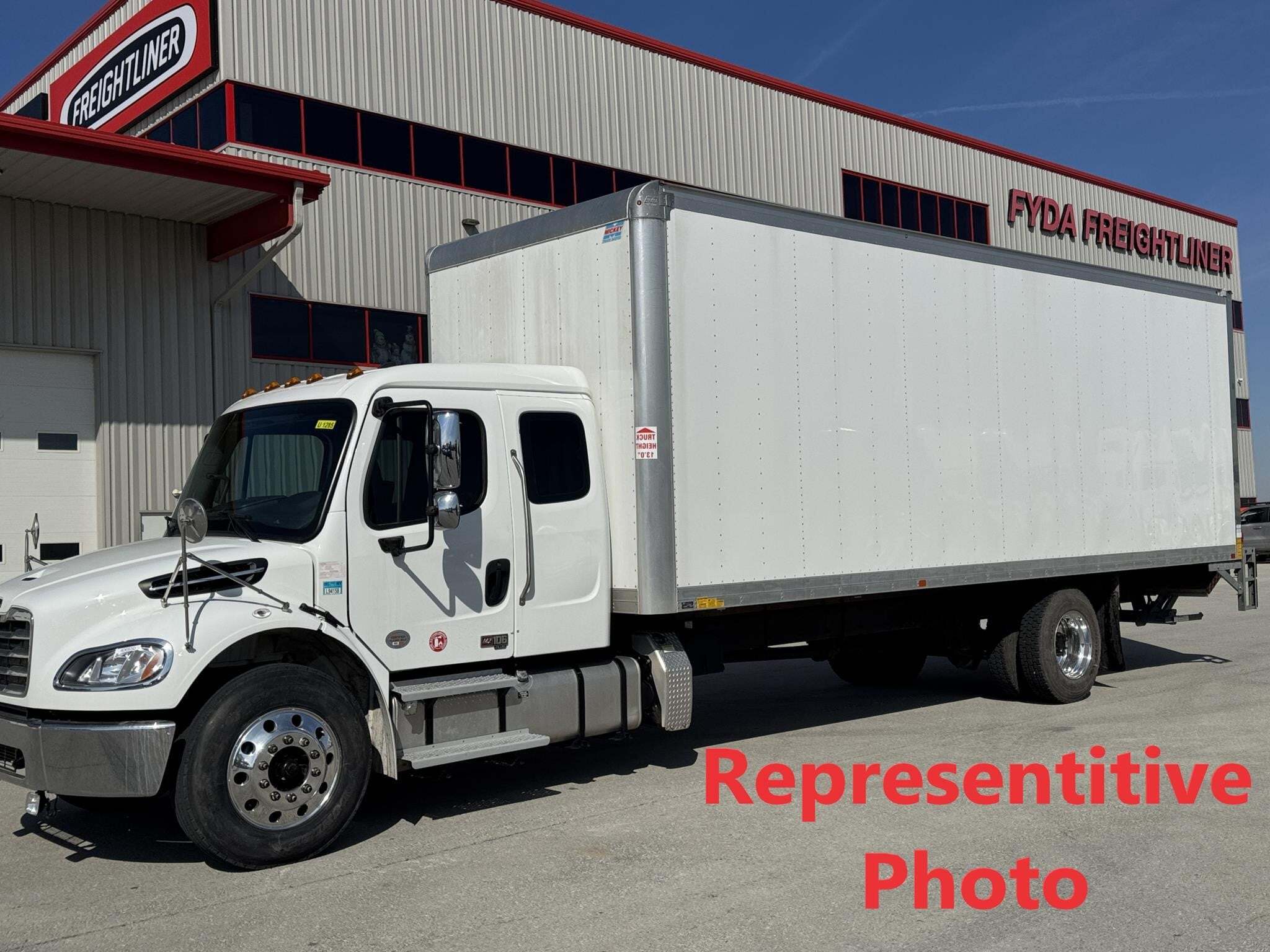 2025 FREIGHTLINER BUSINESS CLASS M2 106 in West Jefferson, OH