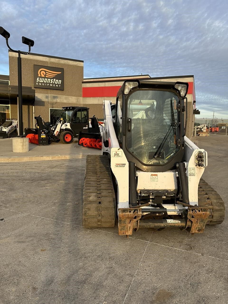 2022 BOBCAT T770 in Minot, ND