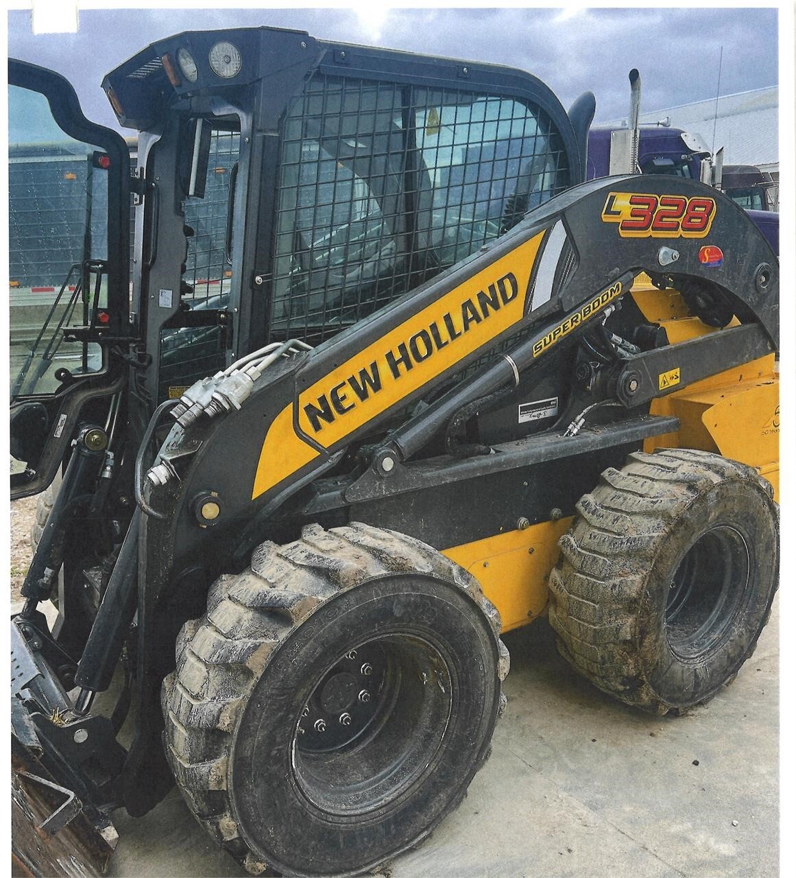 2021 NEW HOLLAND L328 in Charles City, IA