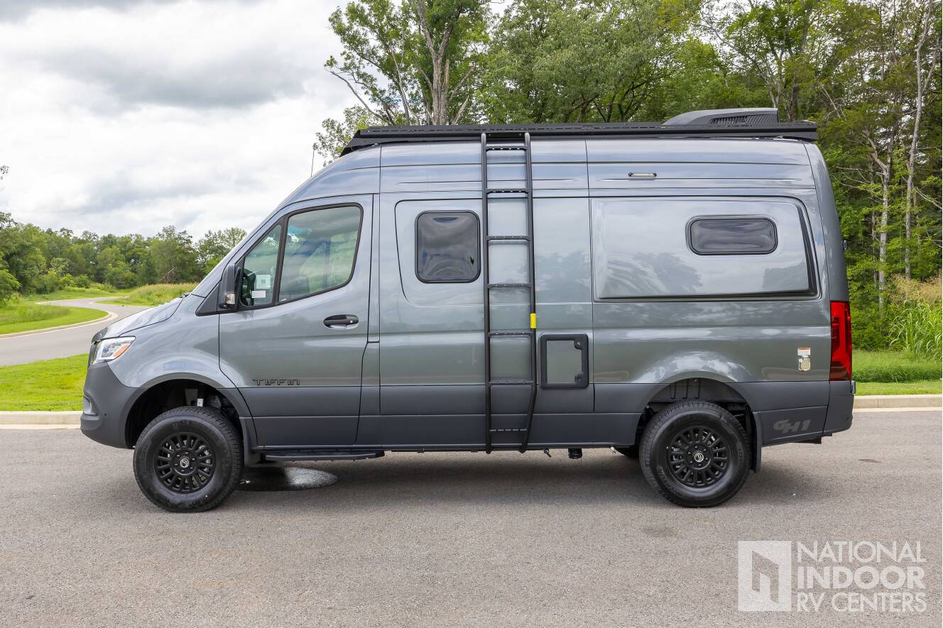 A photo of this 2027 Tiffin Motorhomes Gh1-Se 19SAV
