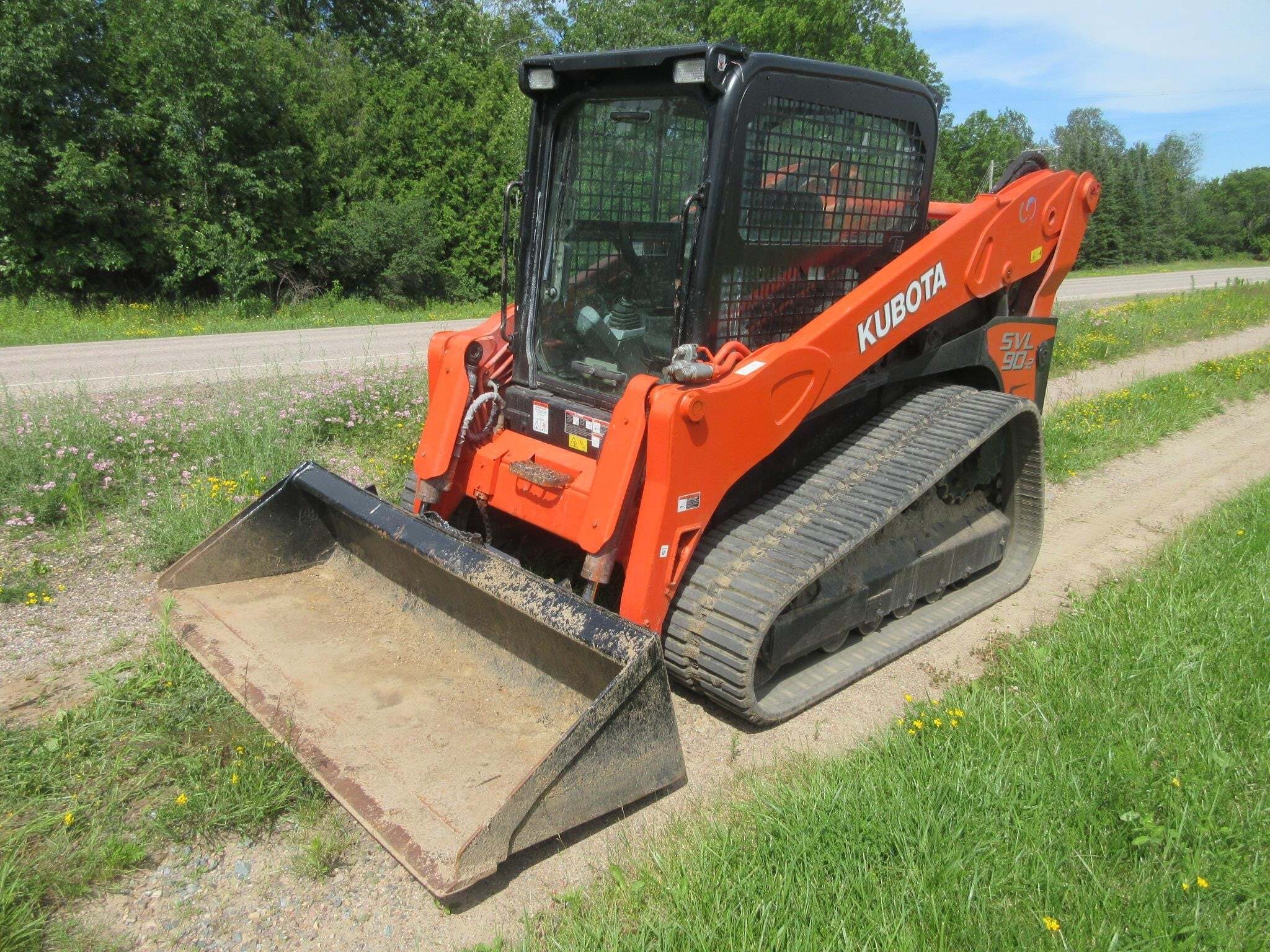 2014 KUBOTA SVL90-2 in Wittenberg, WI