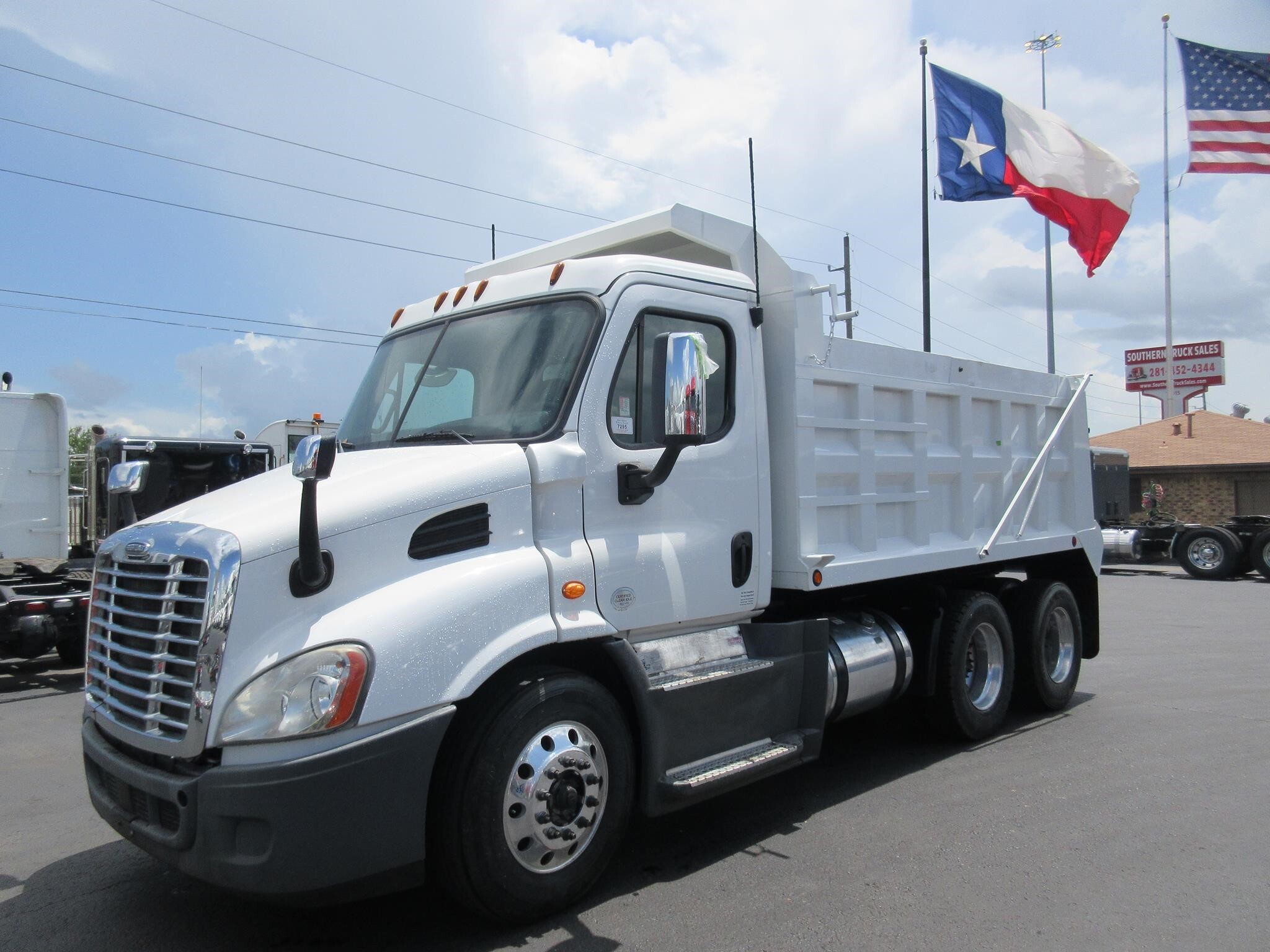 2019 FREIGHTLINER CASCADIA 113 in Channelview, TX