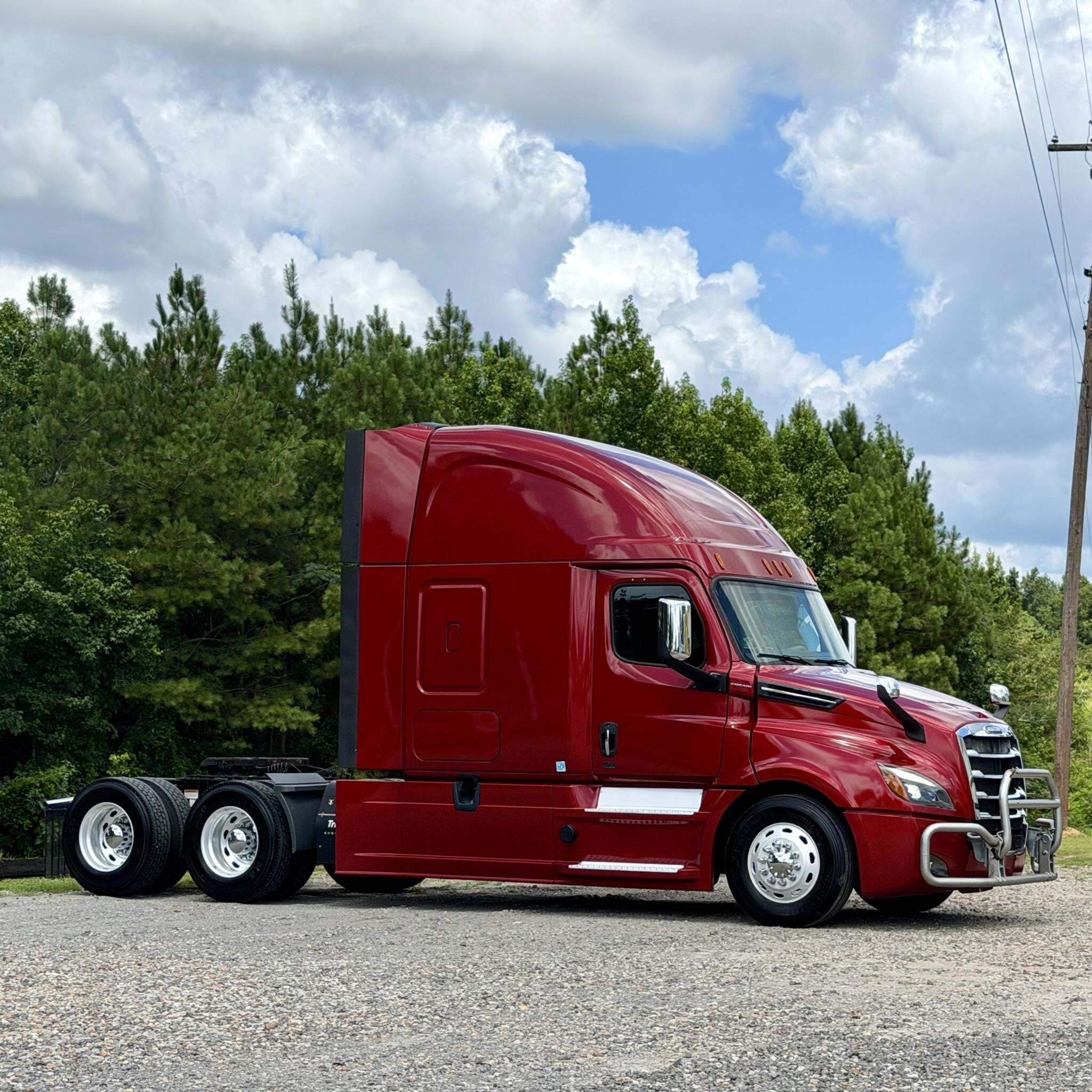 2020 FREIGHTLINER CASCADIA 126 in Fayette, AL