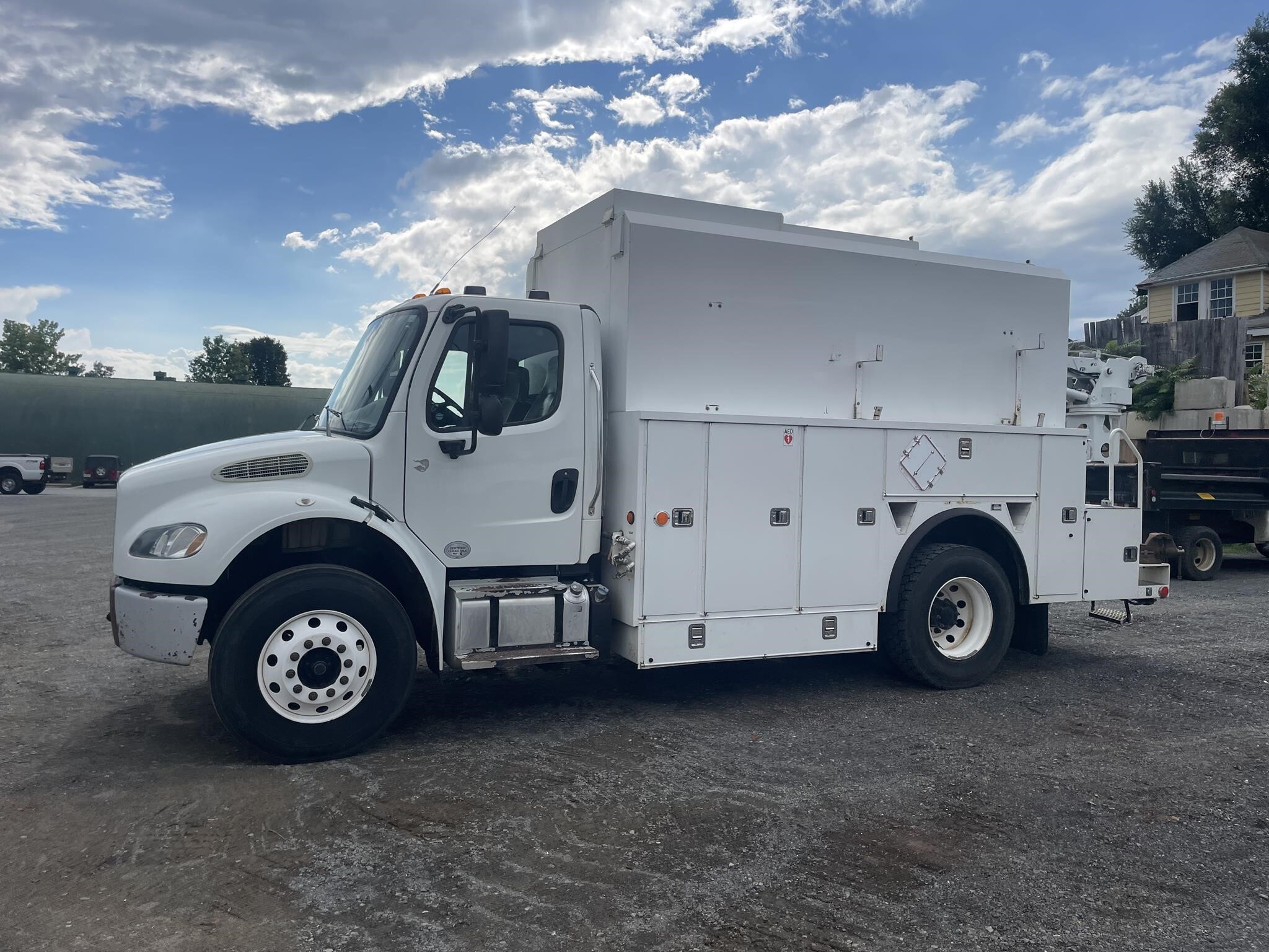 2013 FREIGHTLINER BUSINESS CLASS M2 106 in Orange, VA