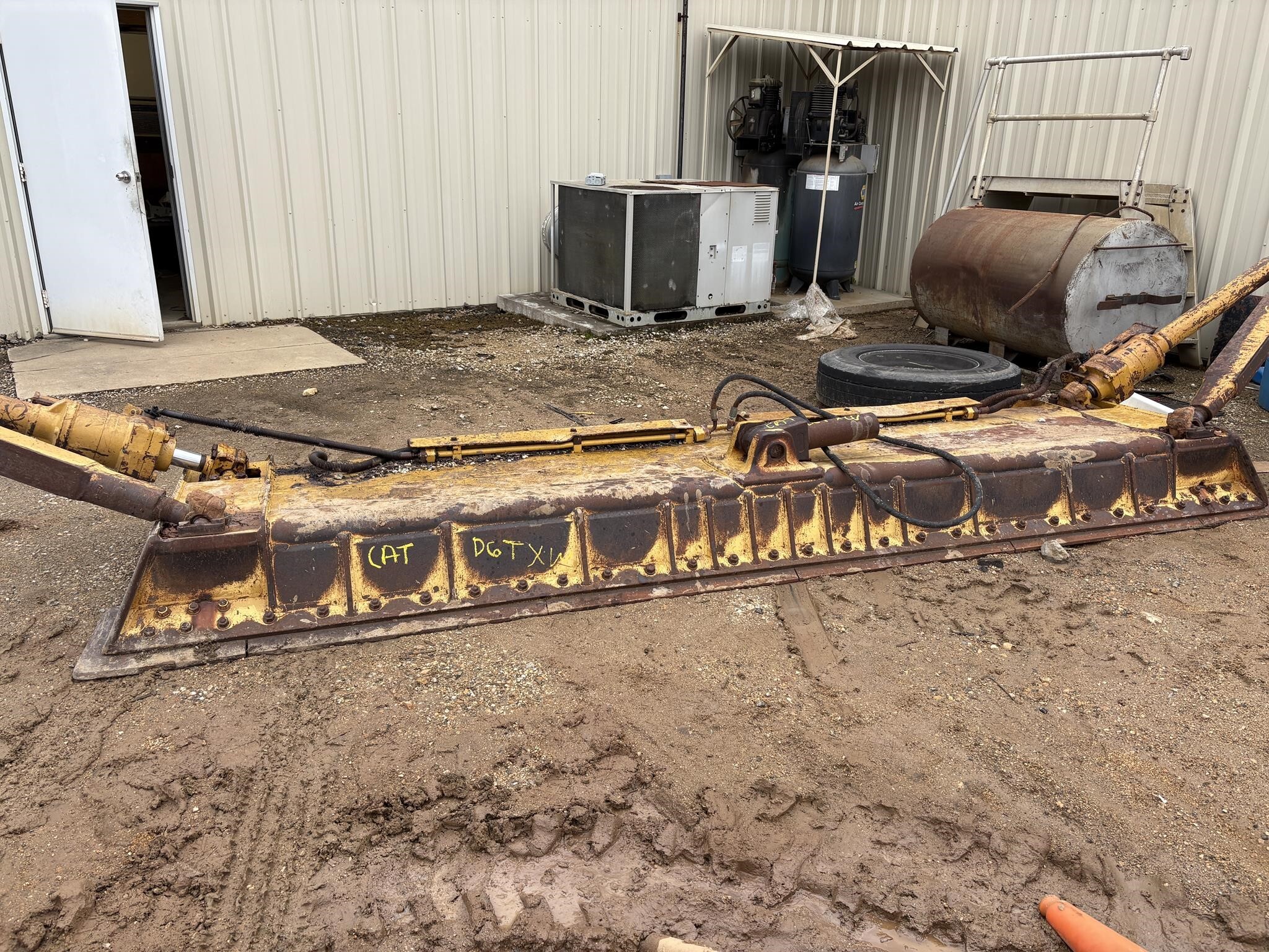 CATERPILLAR Attachment in Jackson, TN