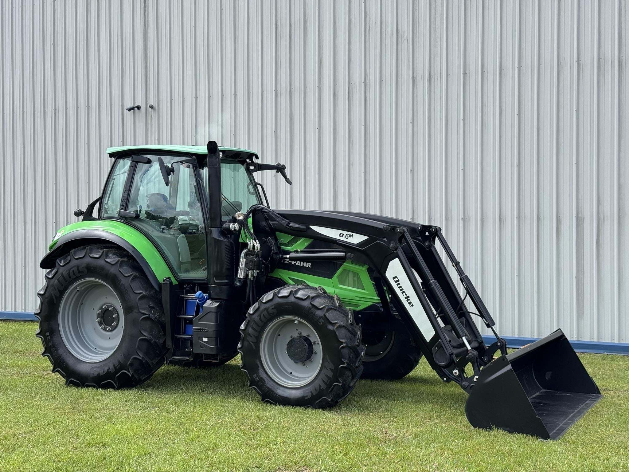 2018 DEUTZ FAHR AGROTRON 6155 in Jamestown, TN