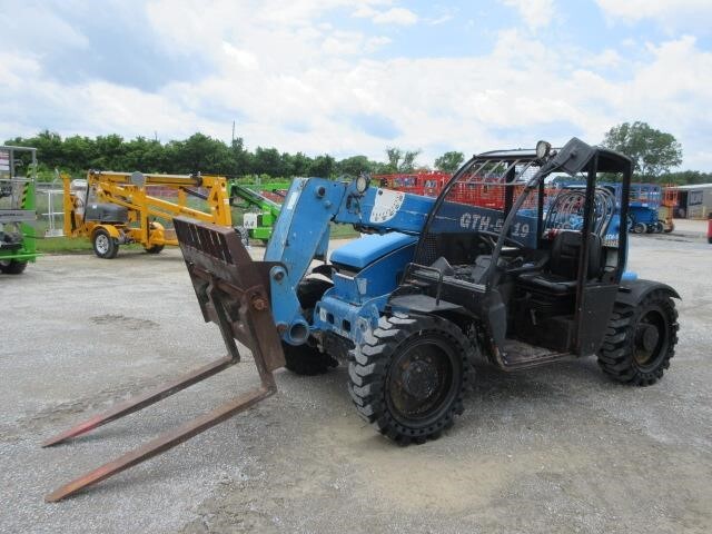 2017 GENIE GTH5519 in Cartersville, GA