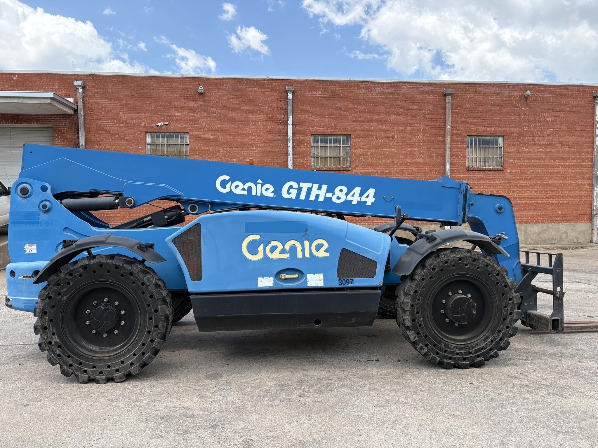 2016 GENIE GTH844 in Dallas, TX
