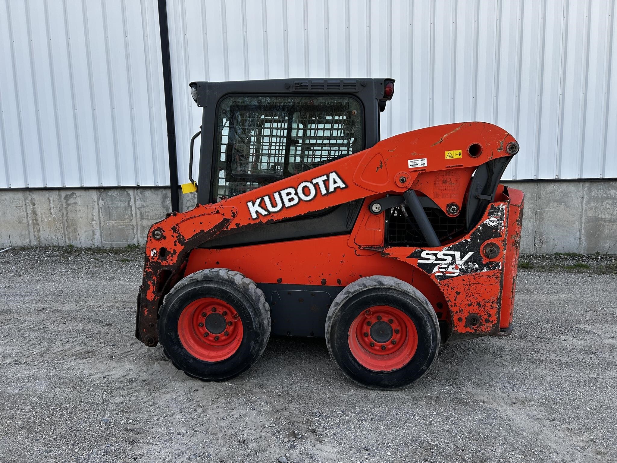 2020 KUBOTA SSV65 in Tustin, MI