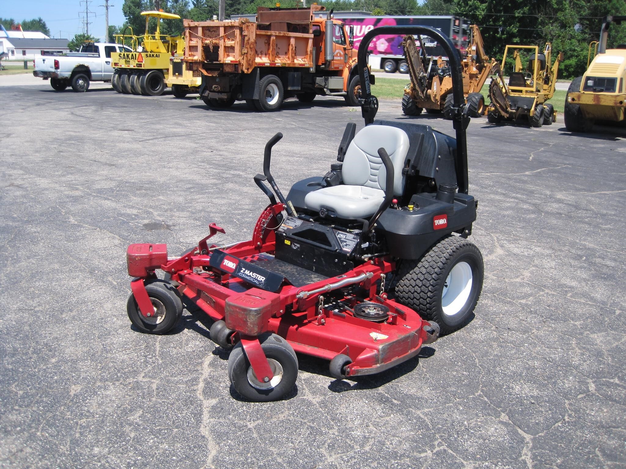 TORO Z MASTER COMMERCIAL 3000 74297 in Holland, MI