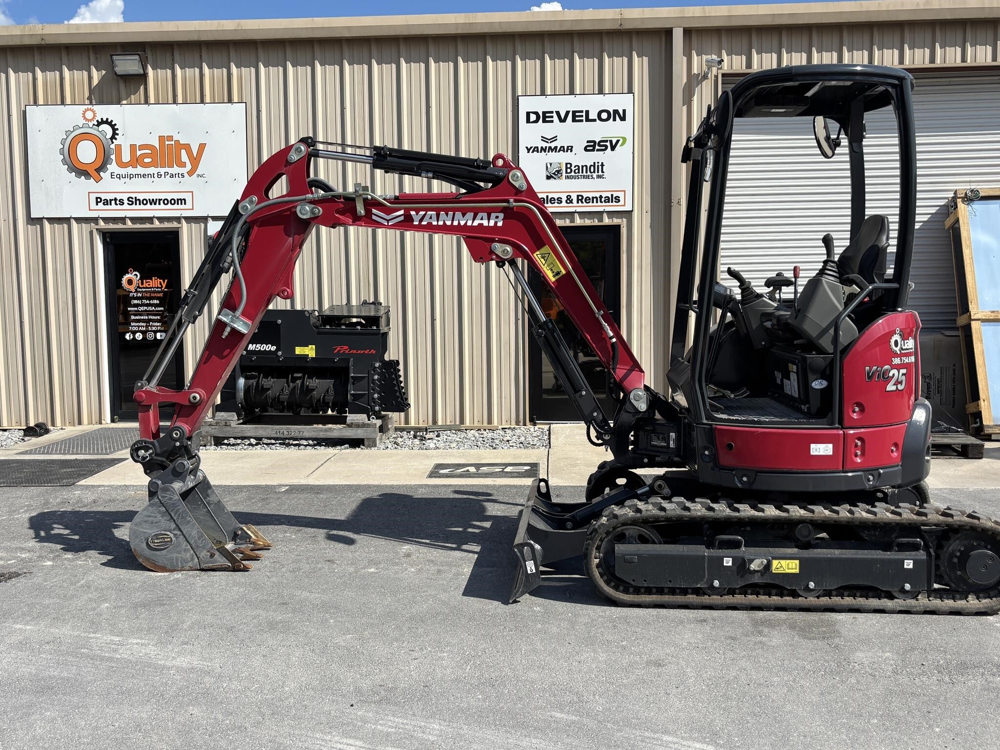 2026 YANMAR VIO25-6B in Lake City, FL