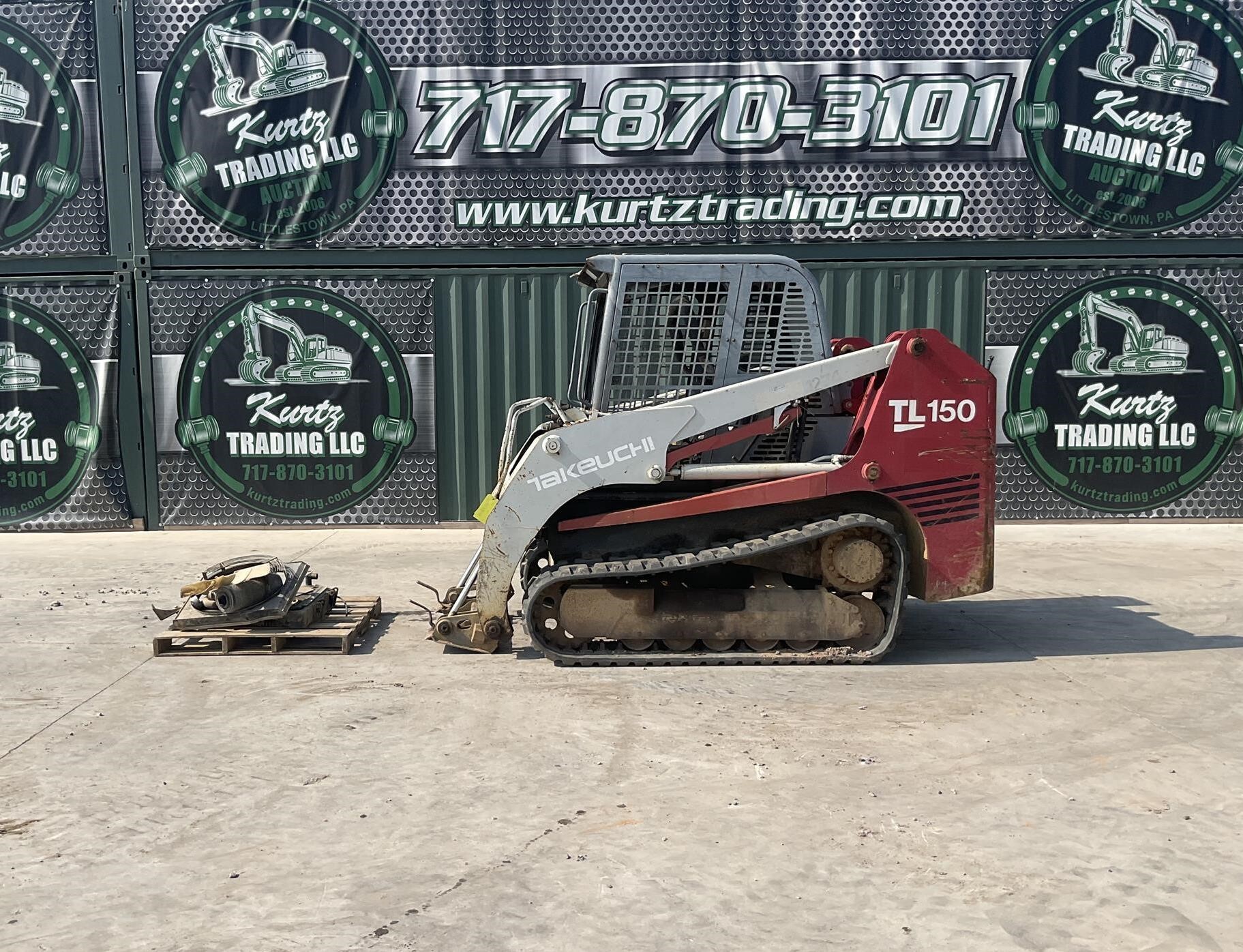 2004 TAKEUCHI TL150 in Littlestown, PA