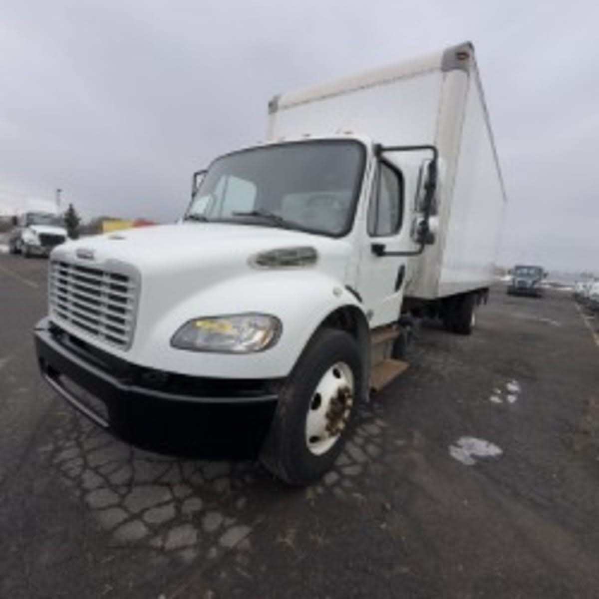 2015 FREIGHTLINER BUSINESS CLASS M2 106 in Hampton, VA