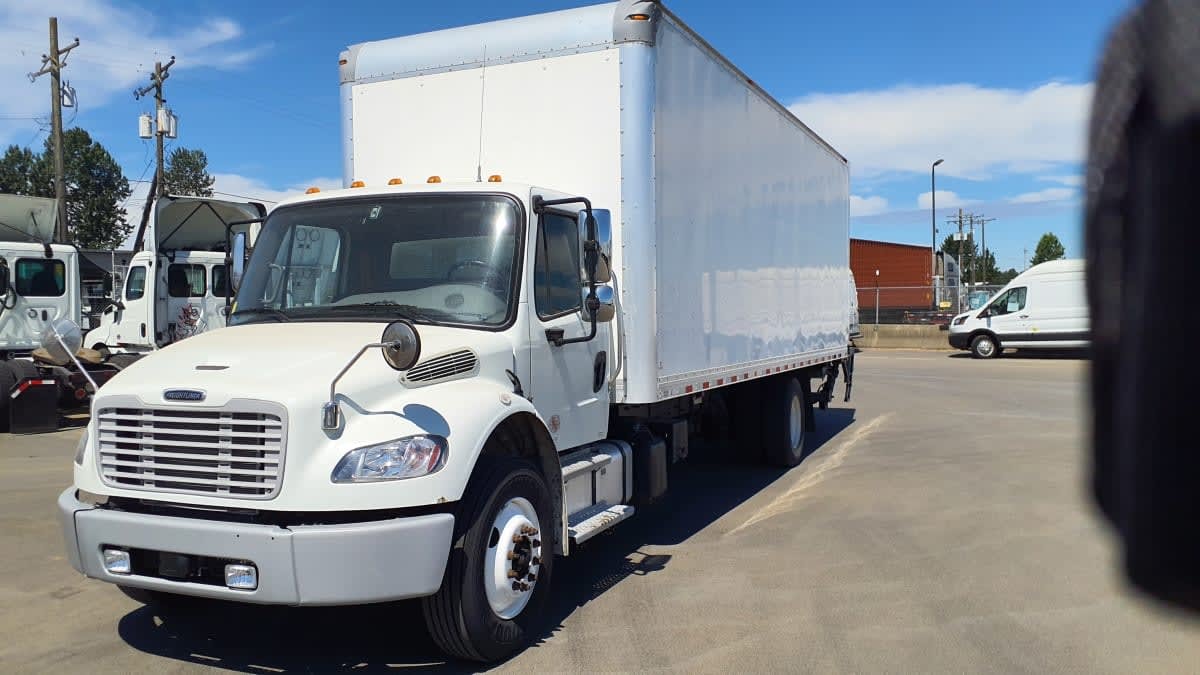 2022 FREIGHTLINER BUSINESS CLASS M2 106 in Tacoma, WA