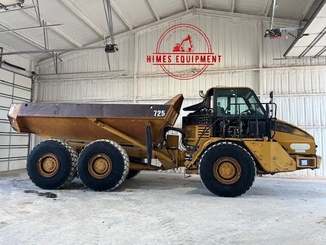 2004 CATERPILLAR 725 in Van Alstyne, TX