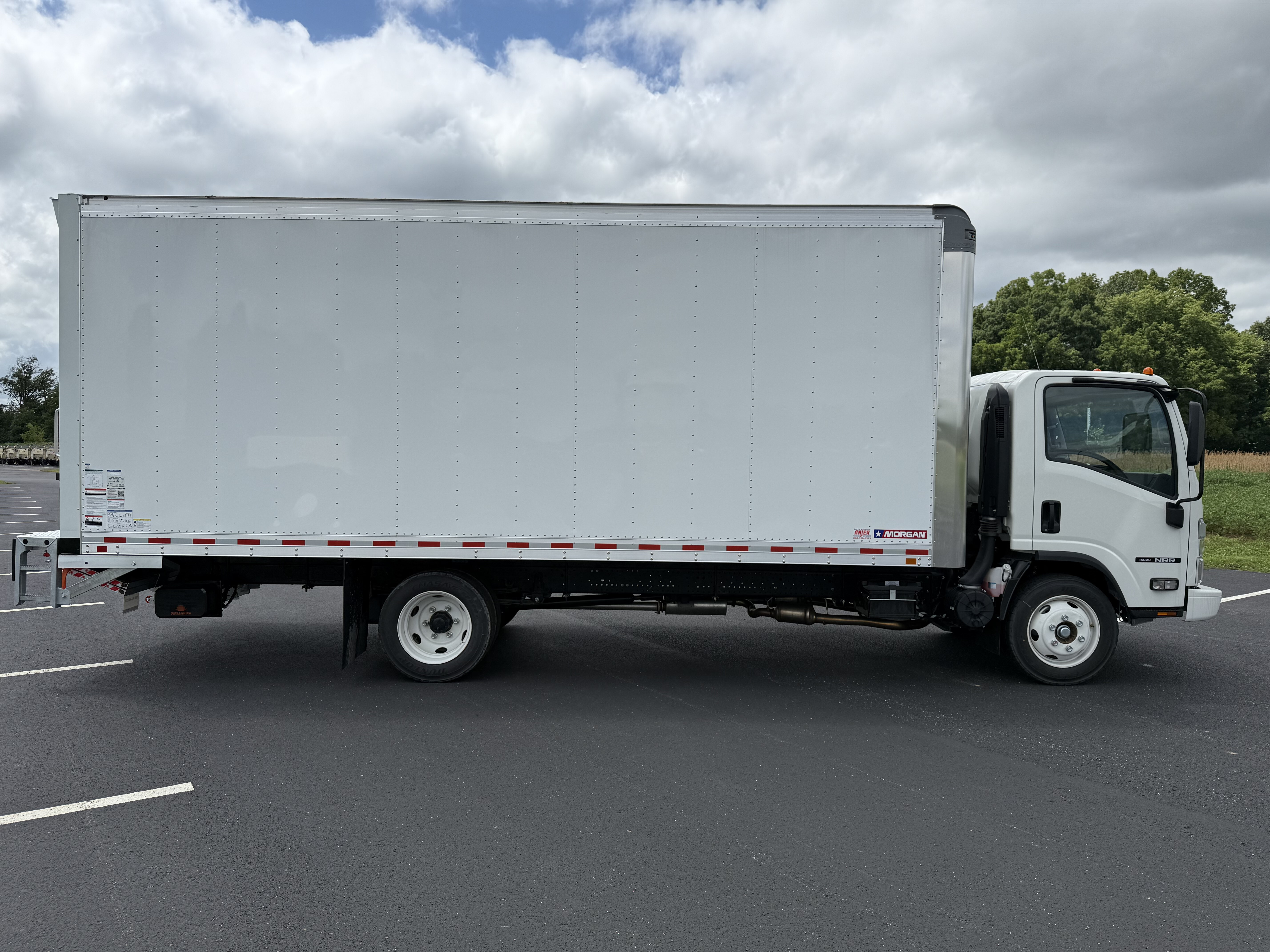 2025 ISUZU NRR in Philadelphia, PA