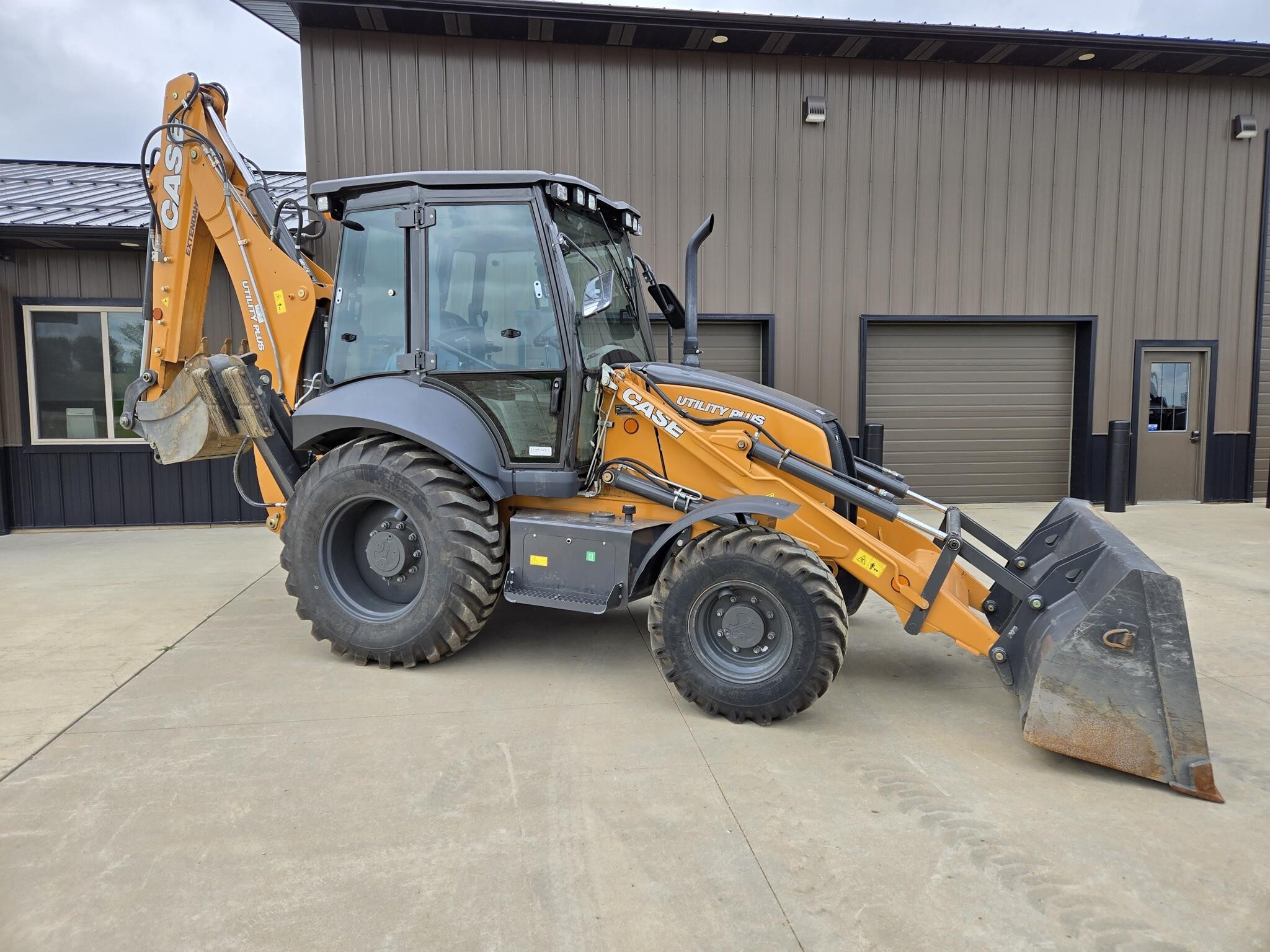 2023 CASE 575N EP in Gary, SD