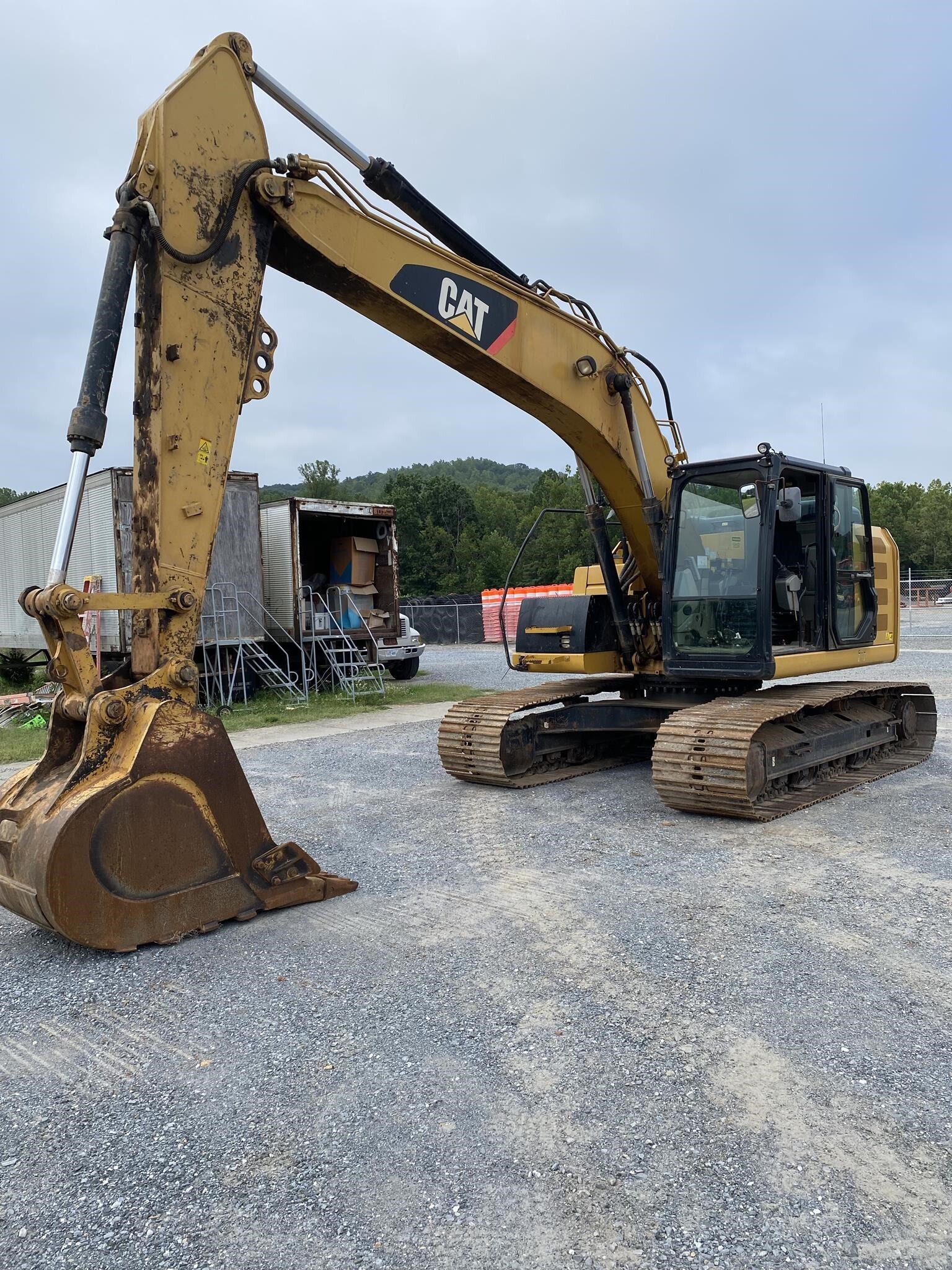 2016 CATERPILLAR 320ELRR in Lynchburg, VA