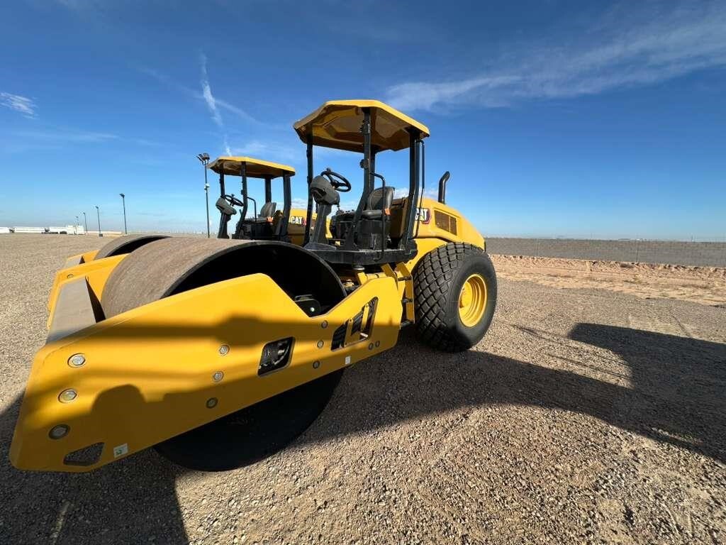 2024 CATERPILLAR CS10GC in Yuma, AZ
