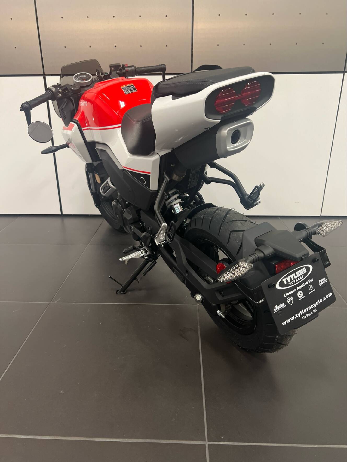 A photo of this 2025 CFMOTO Papio SS