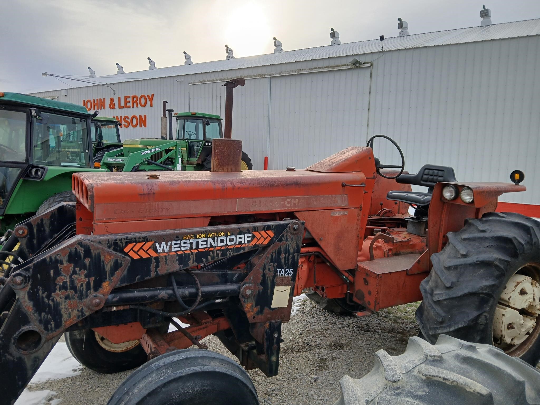 1969 ALLIS-CHALMERS 180 in Marlette, MI