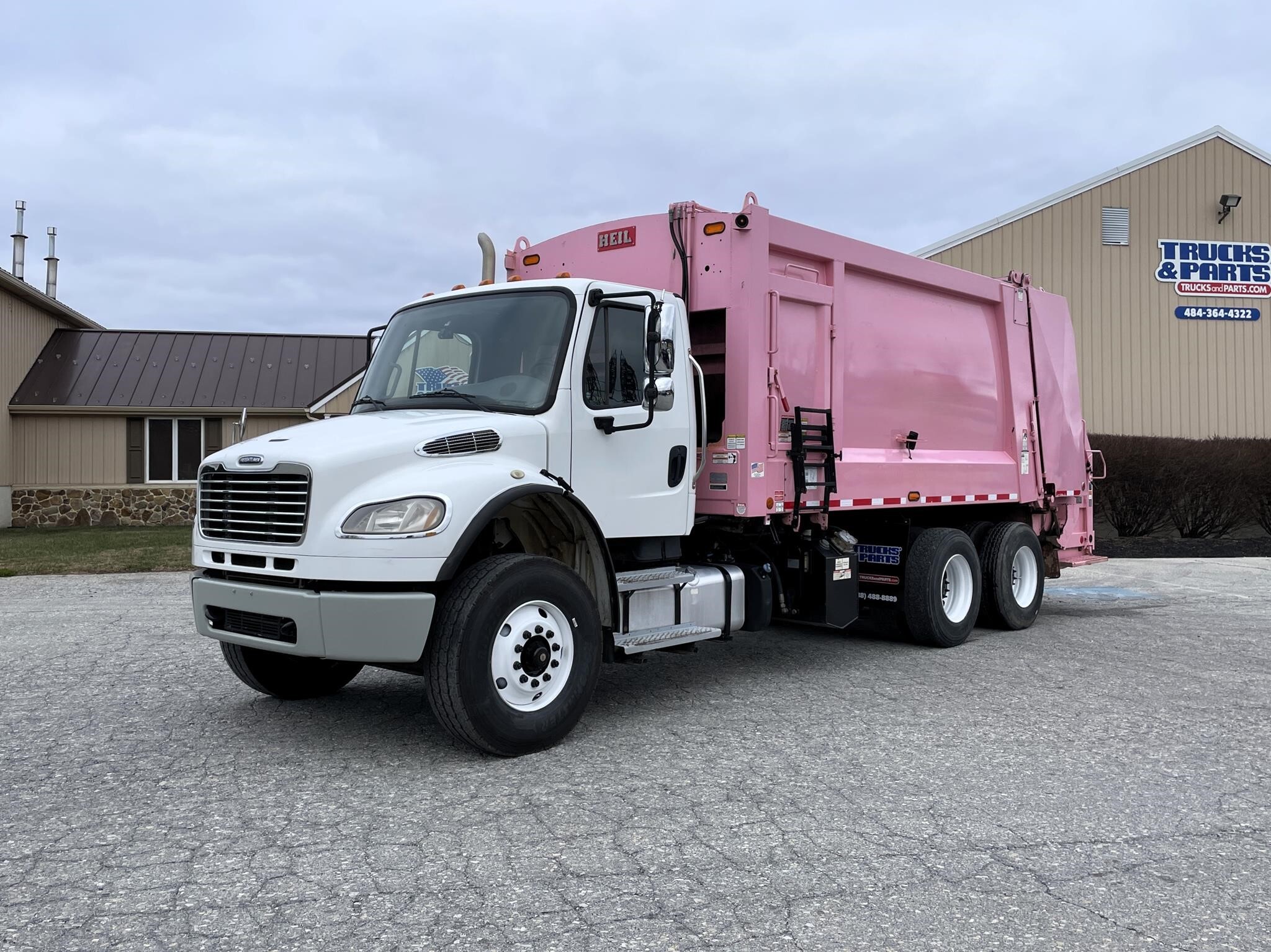 2019 FREIGHTLINER BUSINESS CLASS M2 106 in Honey Brook, PA