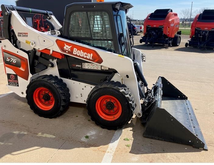 2021 BOBCAT S76 in Sigourney, IA