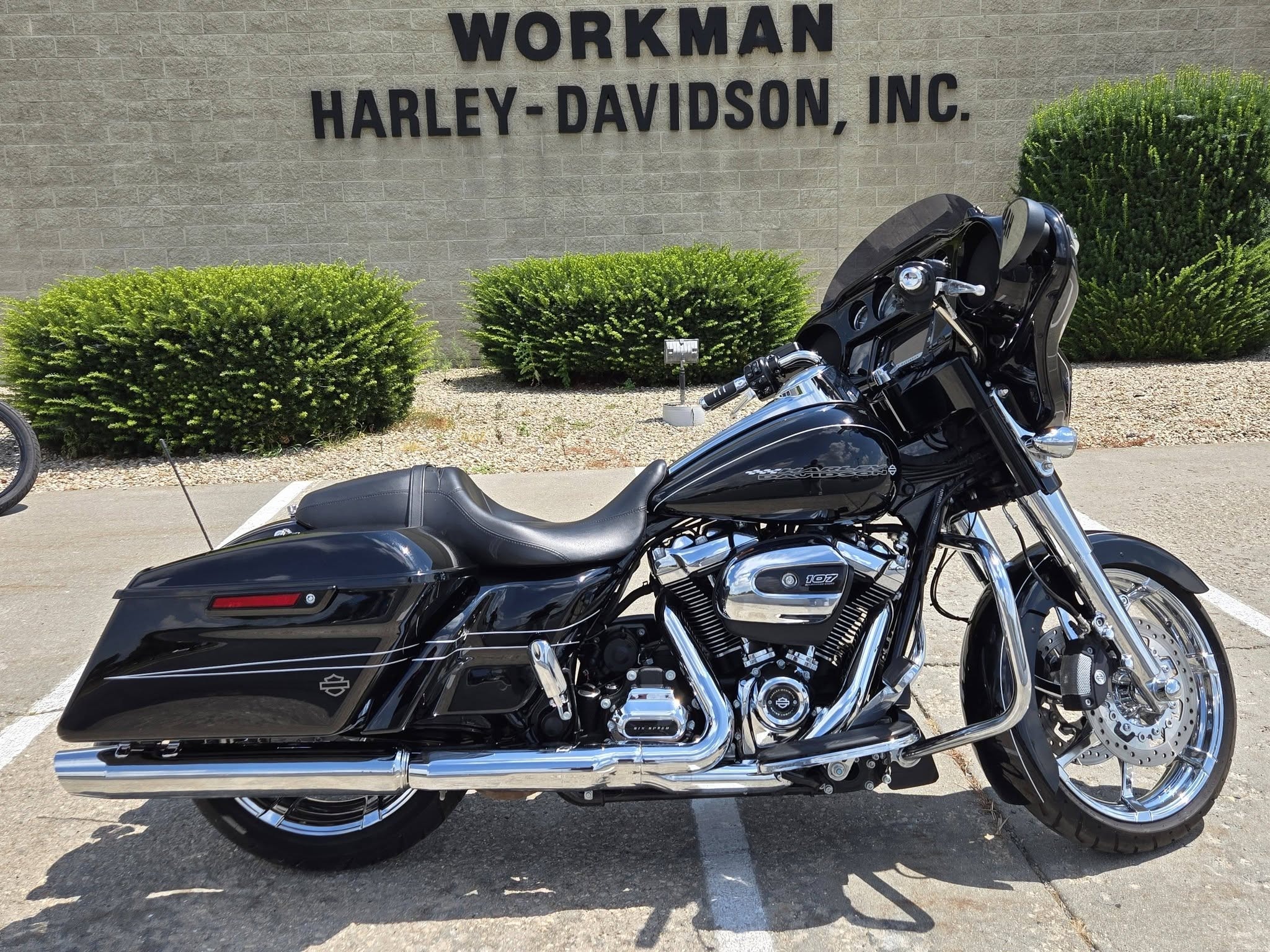 2017 Harley-Davidson Street Glide® Special SPECIAL in Rock Falls, IL