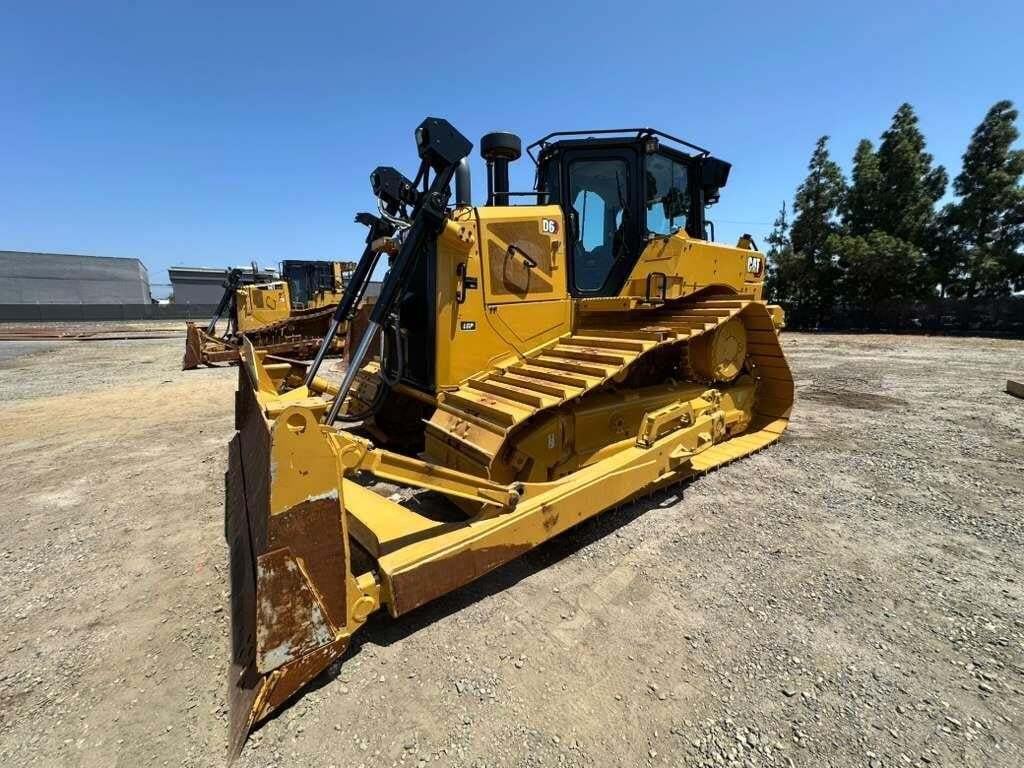2024 CATERPILLAR D6 LGP in Orange, CA