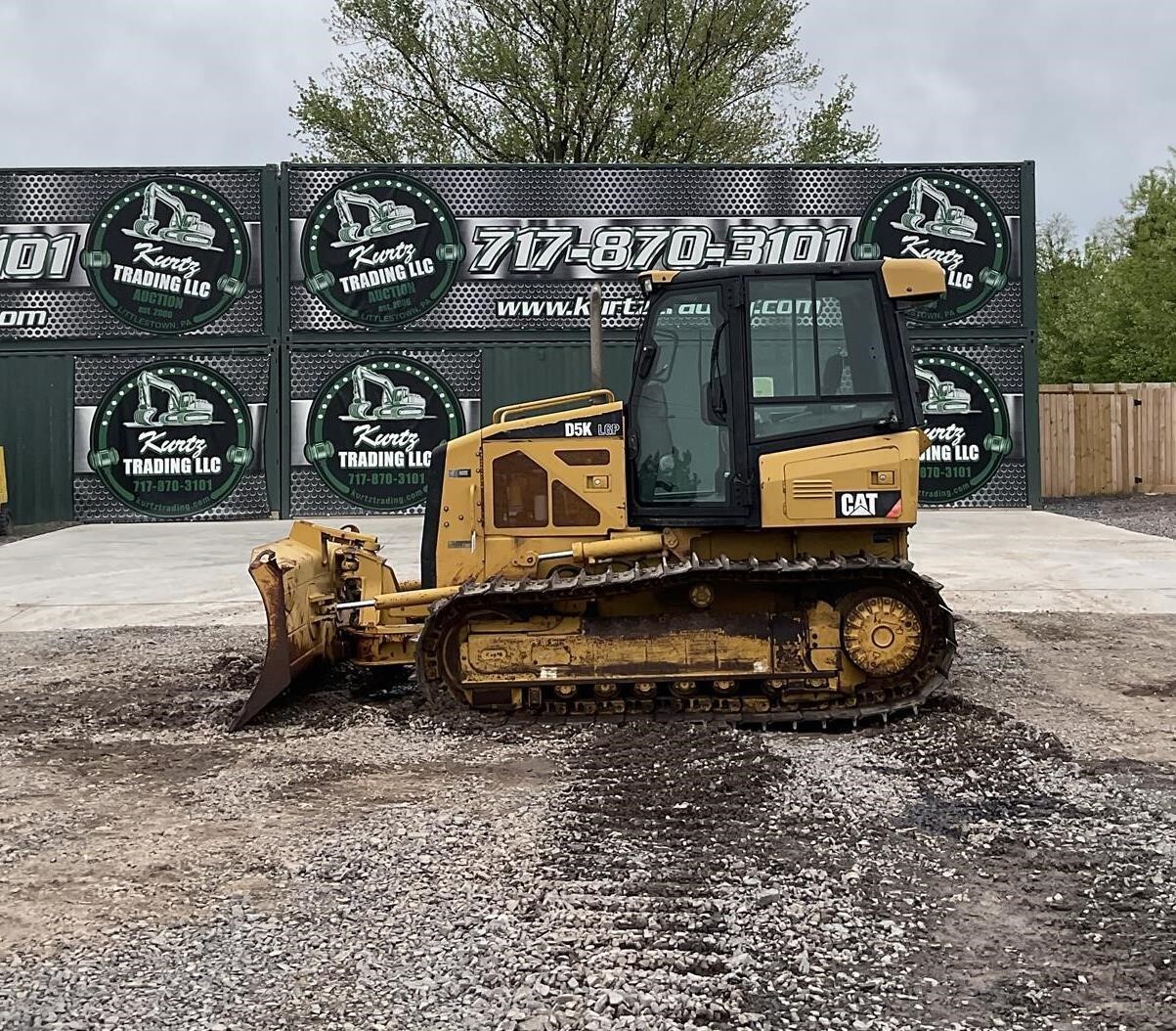 2010 CATERPILLAR D5K LGP in Littlestown, PA