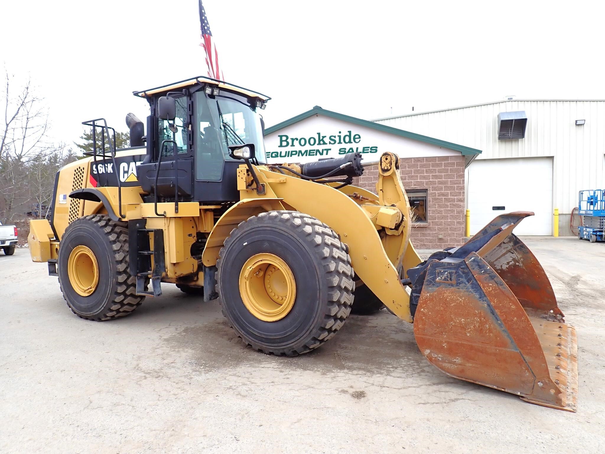 2012 CATERPILLAR 966K in Phillipston, MA