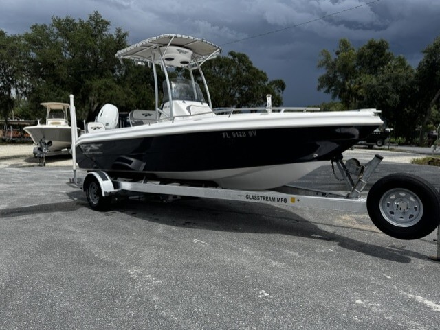 2021 Glasstream 221CC Center Console Boat boat