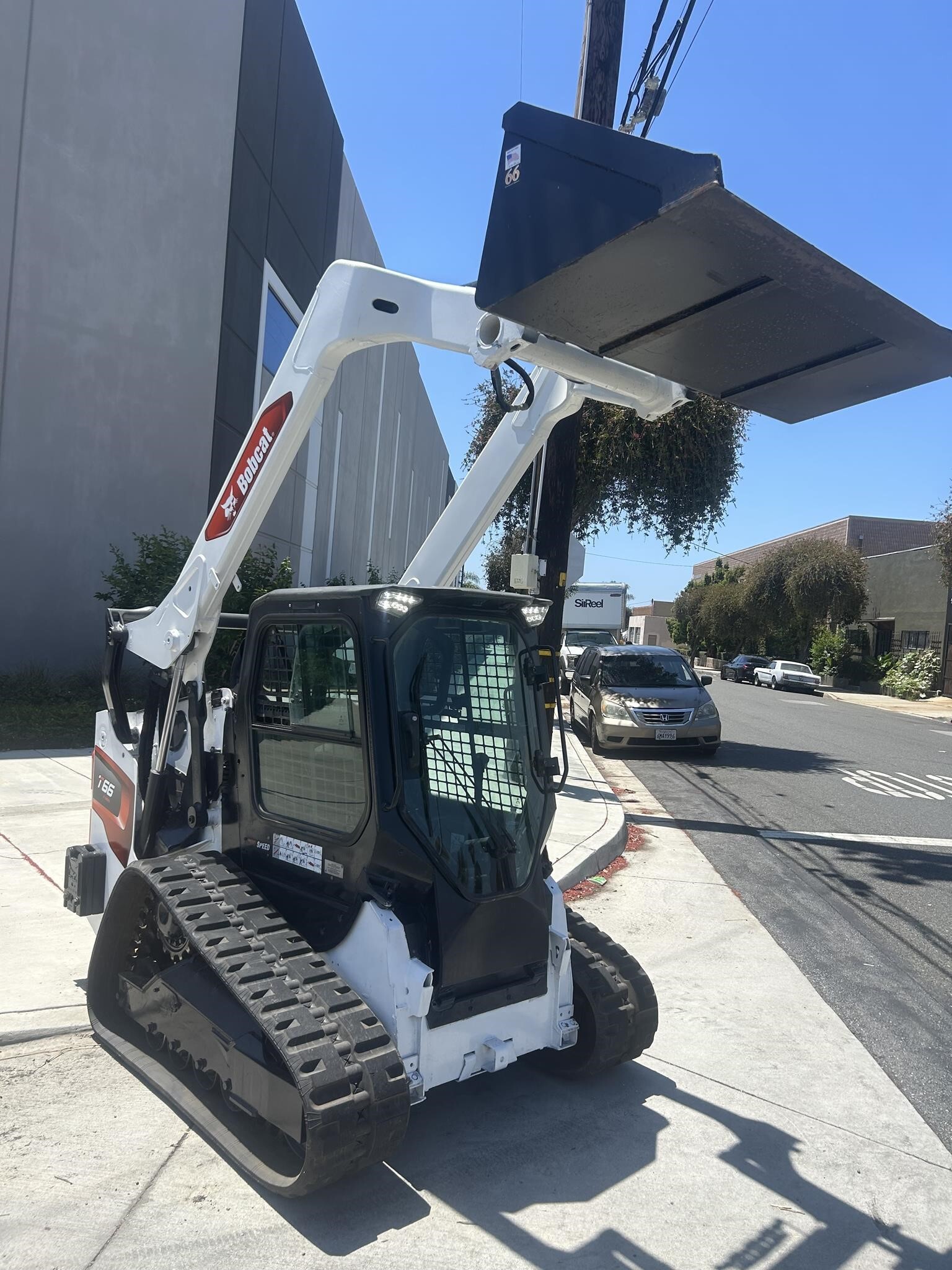 2022 BOBCAT T66 in Palos Verdes Peninsula, CA