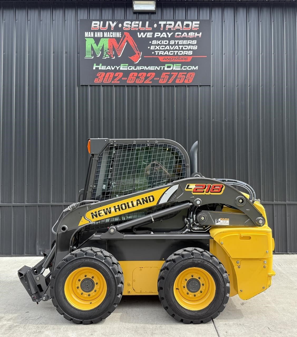 2015 NEW HOLLAND L218 in Dover, DE