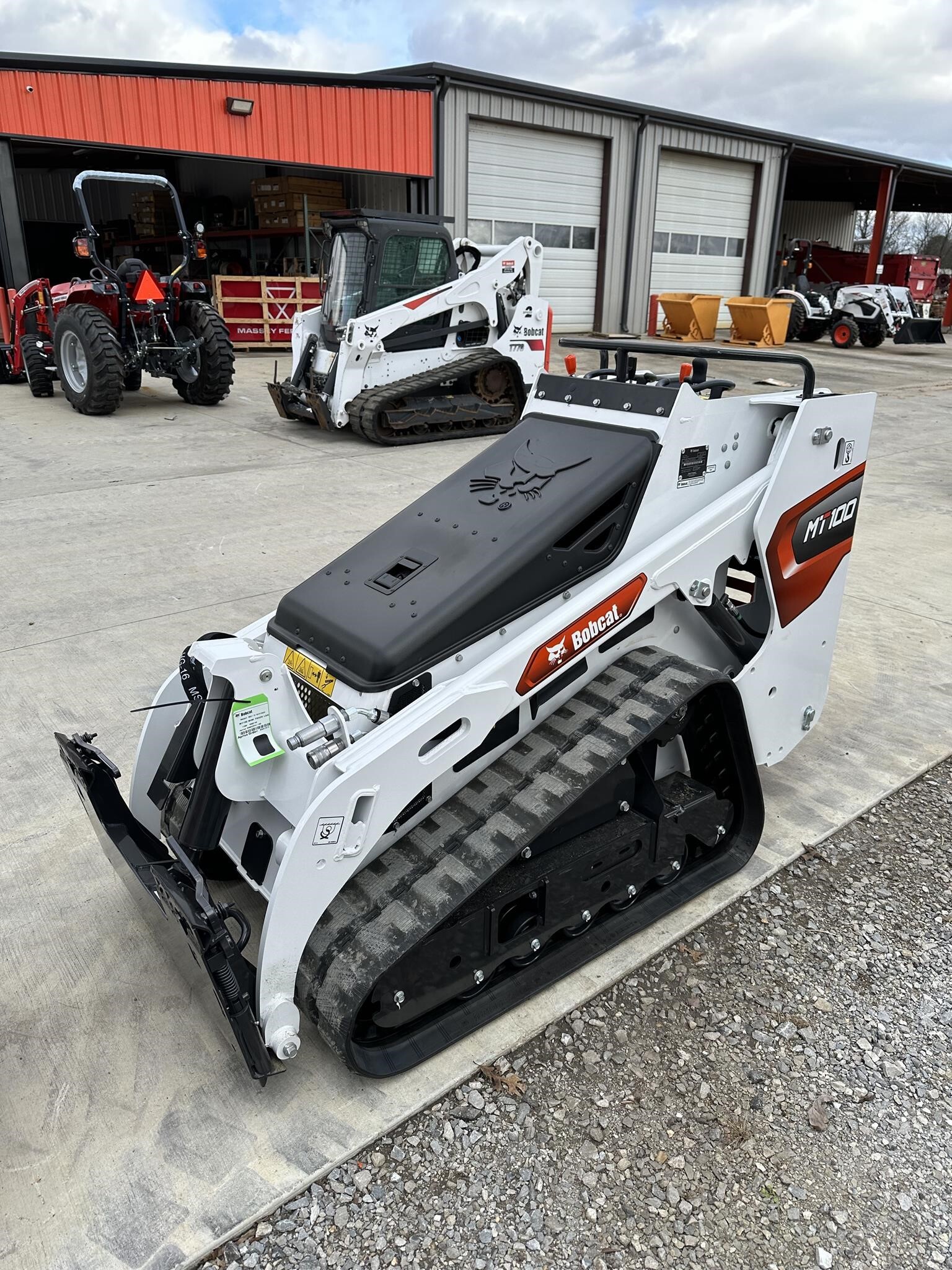 2024 BOBCAT MT100 in Florence, AL