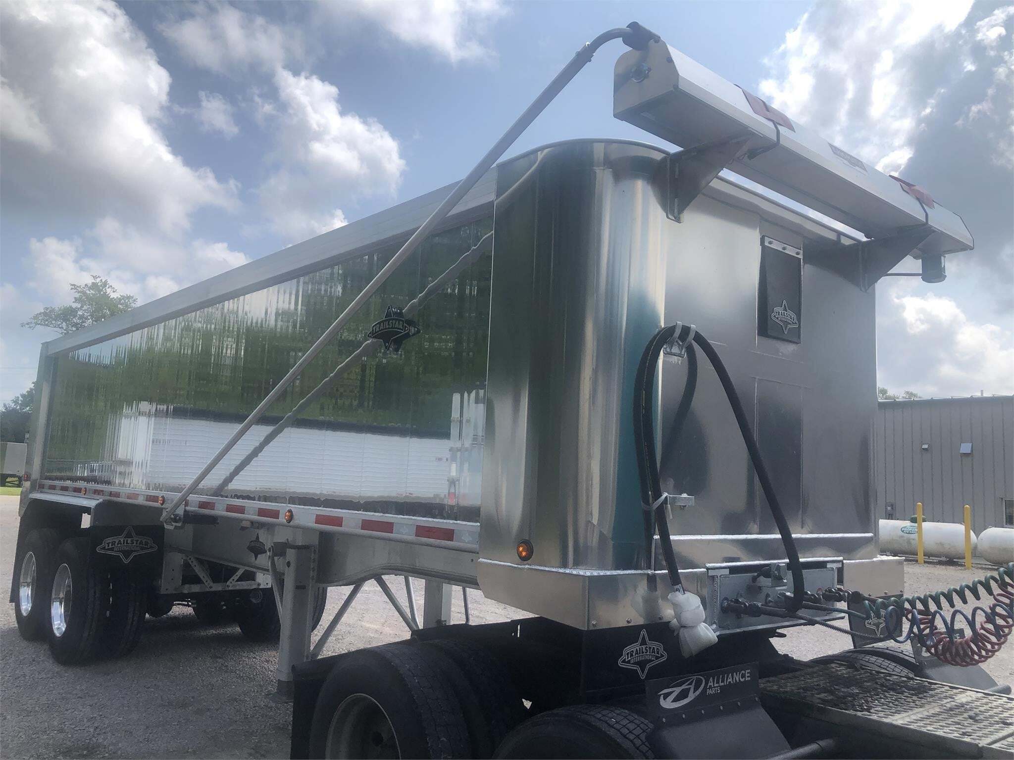 2025 TRAILSTAR 28' X 96" X 60" FRAME SMOOTH SIDE DUMP in Saint George, SC